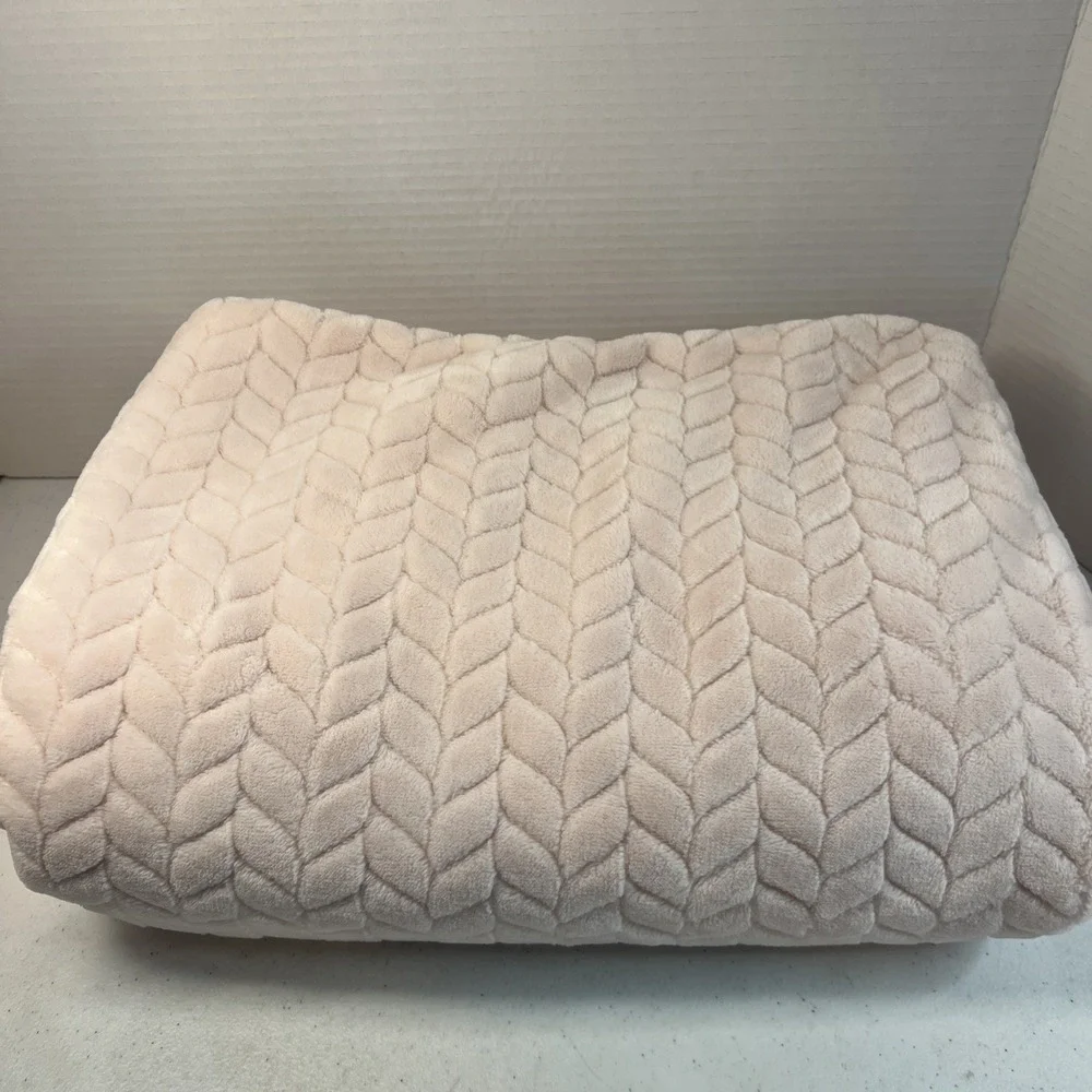 Pottery Barn Kids Throw Blanket Baby Lovey Security Thick Plush Light Pink 30x40